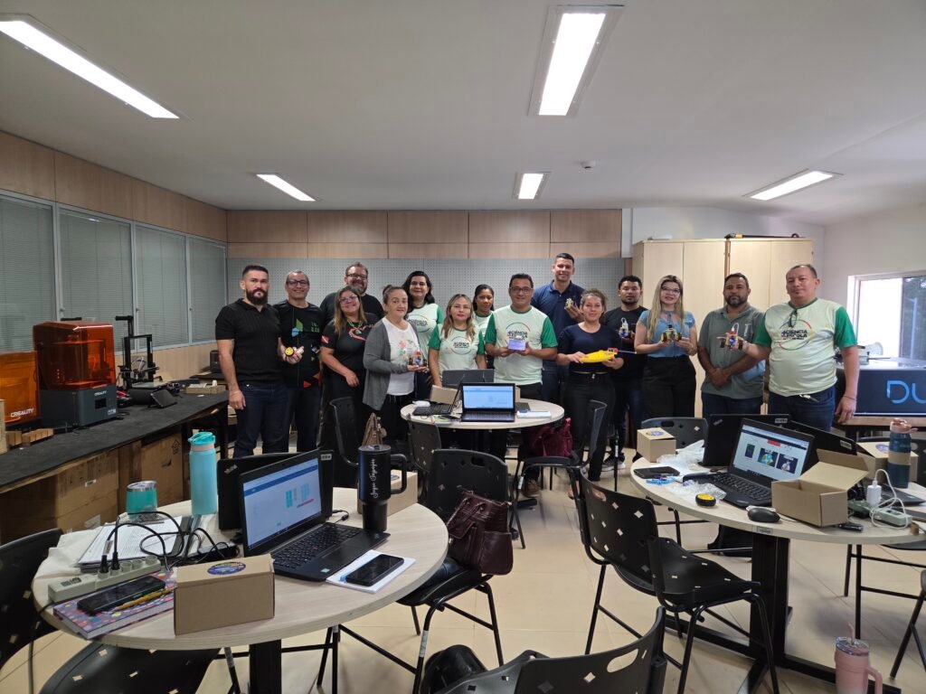ToyLab recebe curso de robótica promovido pela EJR Robótica Educacional em Santarém para o Programa Mais Ciência nas Escolas