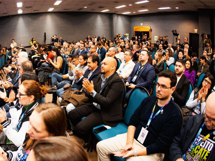 Coordenador do ToyLab participa do Startup Summit 2026, em Florianópolis